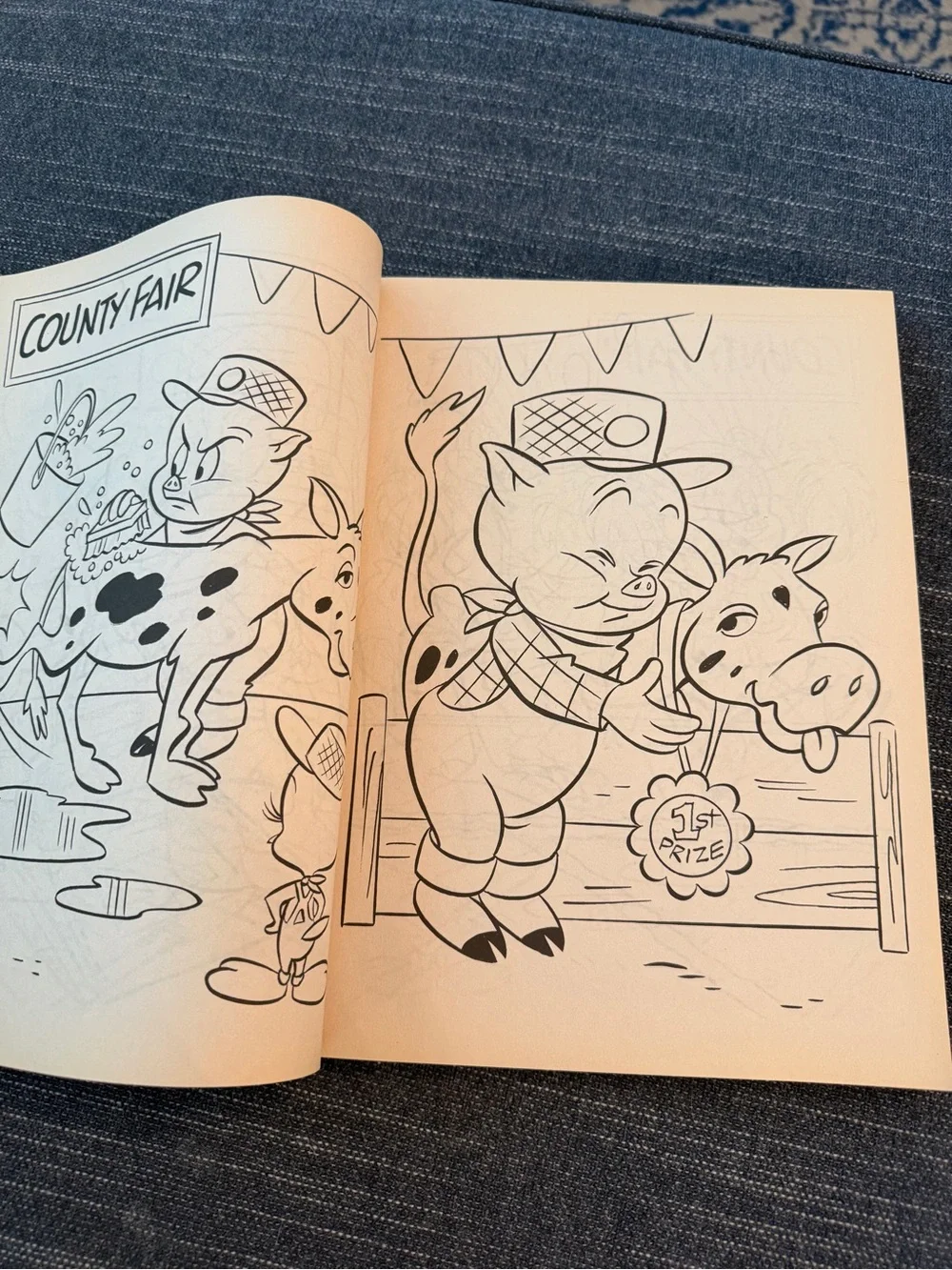 Vintage 1988 Looney Tunes Activity Book Bugs Bunny Daffy Porky Sam